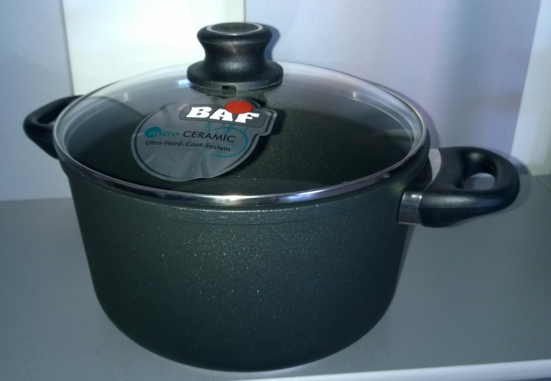 hrnec 28 cm v 17 BAF Gigant new line V.I.P black + víko